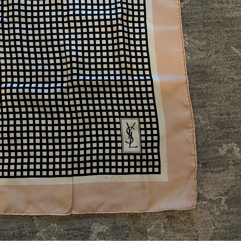 Yves Saint Laurent YSL Scarf Black and pink 30 x 30 inch Pocket Square checkered - Picture 7 of 9